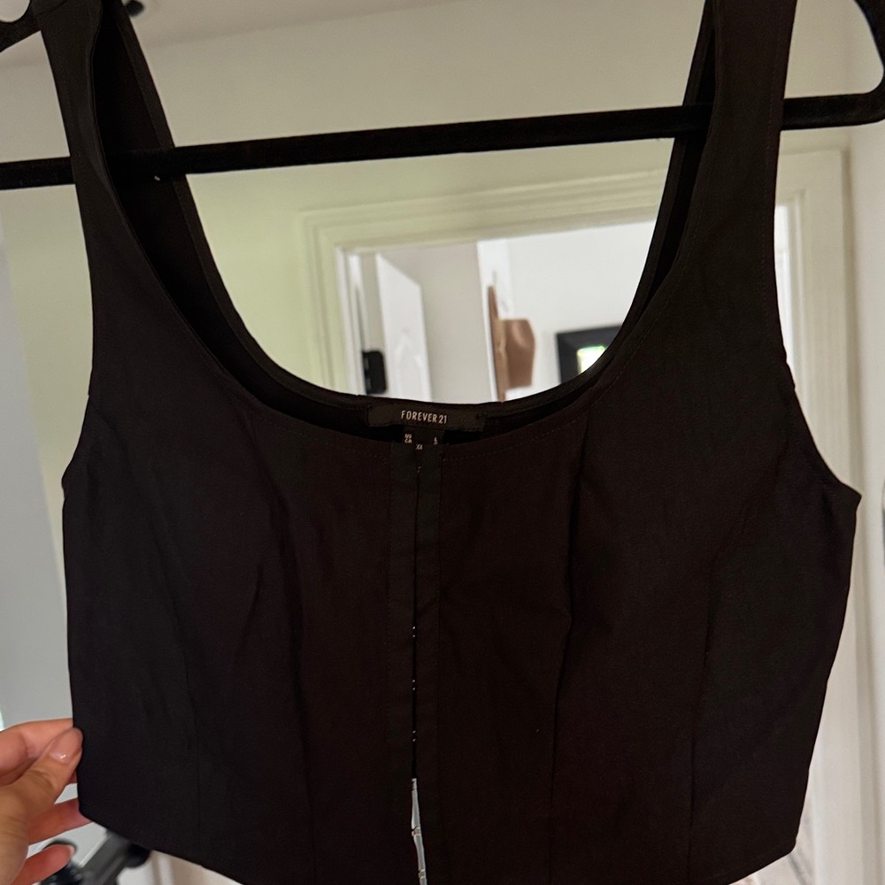 Forever 21 Black Cropped Tank Top